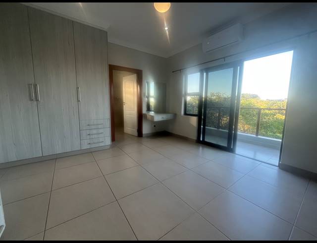 3 BEDROOM HOUSE TO LET IN NEW SALT ROCK CITY
